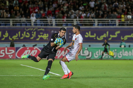 لیگ برتر فوتبال/مسابقه شهرخودرو مشهد و پرسپولیس