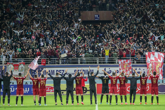 لیگ برتر فوتبال/مسابقه شهرخودرو مشهد و پرسپولیس