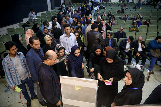 انتخابات نخستین انجمن هنرهای تجسمی خراسان رضوی