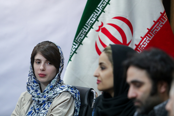  نشست خبری فیلم «سال دوم دانشکده من» در روزنامه شهرآرا