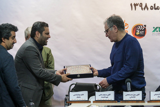  نشست خبری فیلم «سال دوم دانشکده من» در روزنامه شهرآرا