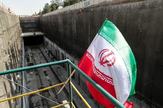 خروج دستگاه حفاری تونل قطار شهری با حضور وزیر اقتصاد و دارایی