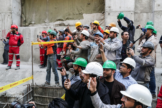 خروج دستگاه حفاری تونل قطار شهری با حضور وزیر اقتصاد و دارایی