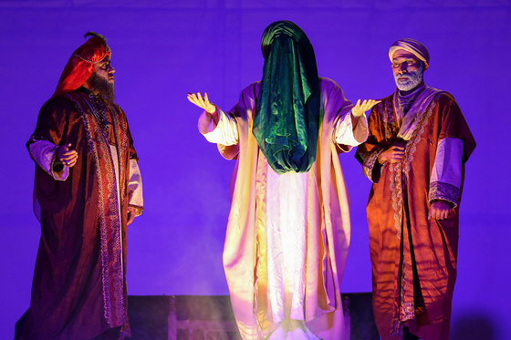  نمایش آیینی 