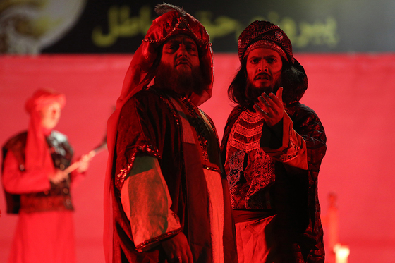  نمایش آیینی 