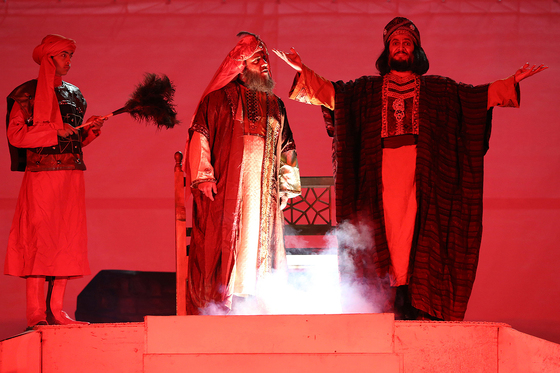  نمایش آیینی 