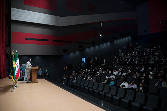 مراسم رونمایی از مستند هفت روز در بهشت