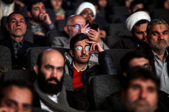 مراسم رونمایی از مستند هفت روز در بهشت