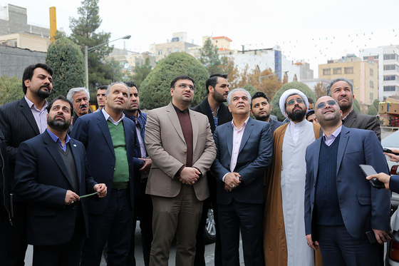 رونمایی از آثار برگزیده دیوار نگاری « روشنای شهر»