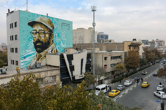 رونمایی از آثار برگزیده دیوار نگاری « روشنای شهر»