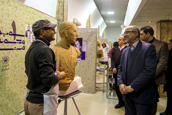 اولین سمپوزیوم مجسمه سازی شهدا و مفاخر مشهد