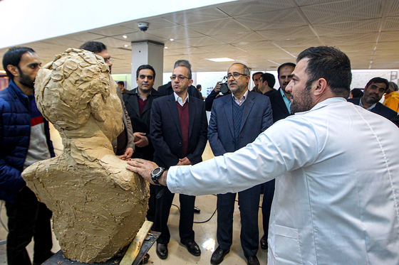 اولین سمپوزیوم مجسمه سازی شهدا و مفاخر مشهد