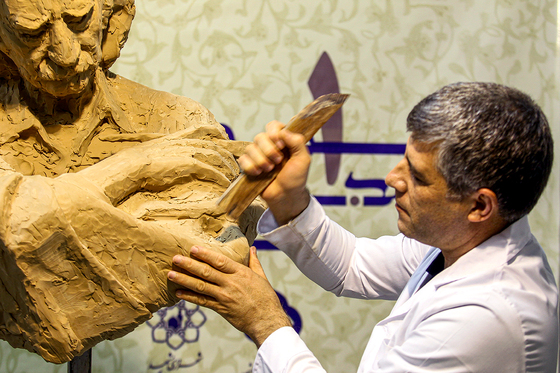 اولین سمپوزیوم مجسمه سازی شهدا و مفاخر مشهد