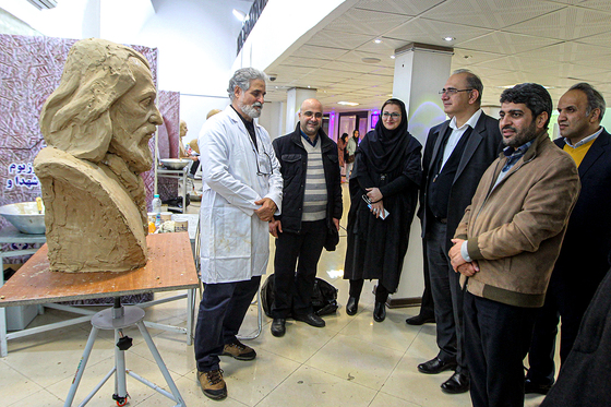 اولین سمپوزیوم مجسمه سازی شهدا و مفاخر مشهد