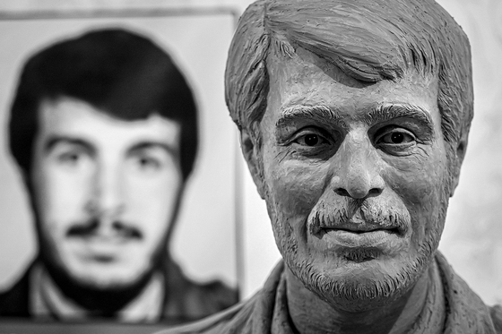 سردیس شهید محمود کاوه، ساخته على لوايى