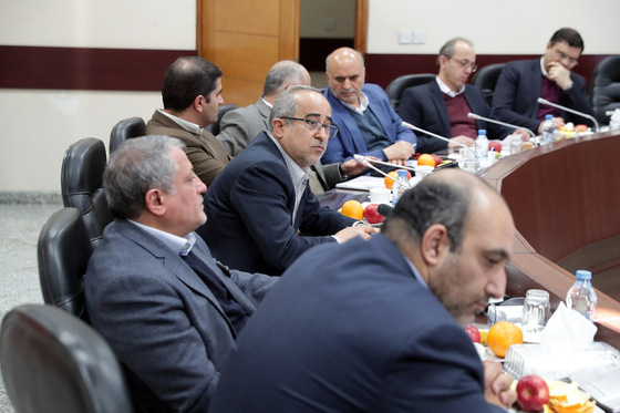 نشست هم‌اندیشی جمعی از روسای شورا‌ها و شهرداران کلانشهرهای کشور 