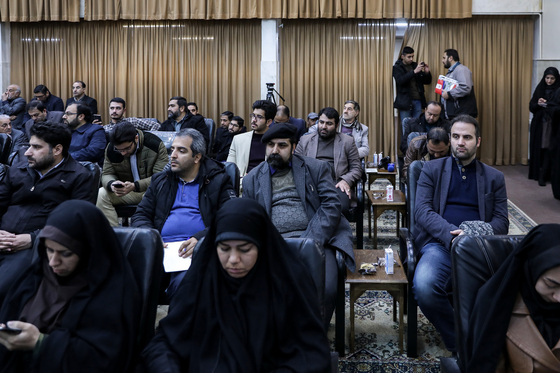 دیدار اهالی رسانه با آیت الله علم الهدی
