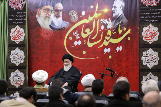 دیدار اهالی رسانه با آیت الله علم الهدی