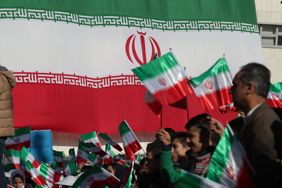  جشن آغاز دهه مبارک فجر انقلاب اسلامی در مشهد