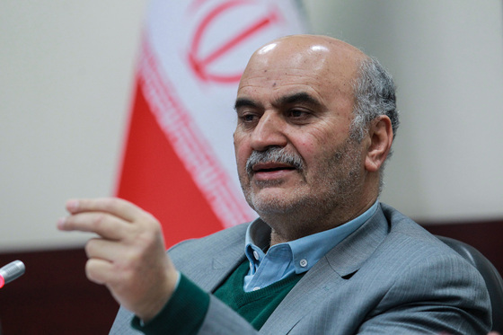 نشست خبری رئیس کمیسیون اقتصادی،سرمایه گذاری و مشارکت ها