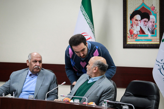 نشست خبری رئیس کمیسیون اقتصادی،سرمایه گذاری و مشارکت ها