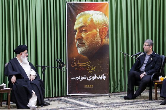 تجلیل آیت الله علم الهدی از بازیکنان تیم فوتبال شهرخودرو‎