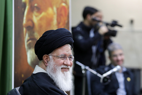 تجلیل آیت الله علم الهدی از بازیکنان تیم فوتبال شهرخودرو‎