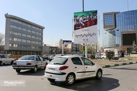 آذین بندی شهر به مناسبت دهه فجر