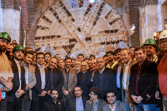 ورود دستگاه حفار (TBM) به ایستگاه پایانه مسافربری امام رضا(ع)