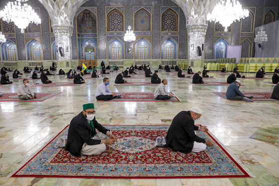 وداع با پیکر شهید دفاع مقدس «نسیم افغانی»