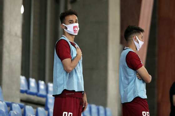 لیگ برتر فوتبال/مسابقه شهر خودرو مشهد و استقلال تهران