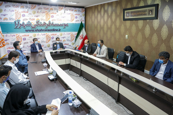 بازدید مسئولان از روزنامه شهرآرا