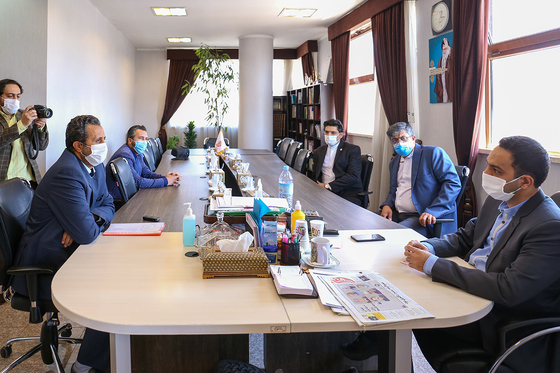 بازدید مسئولان از روزنامه شهرآرا