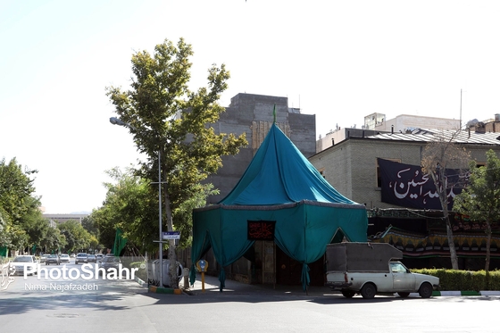 سیاه پوشی شهر مشهد در آستانه ی محرم