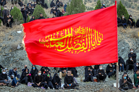 مراسم خیمه سوزان عصر عاشورا در کوه پارک