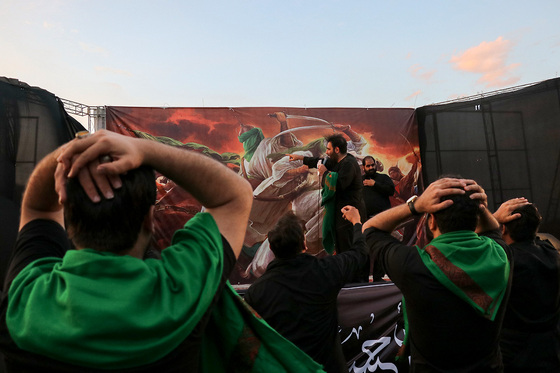 مراسم خیمه سوزان عصر عاشورا در کوه پارک