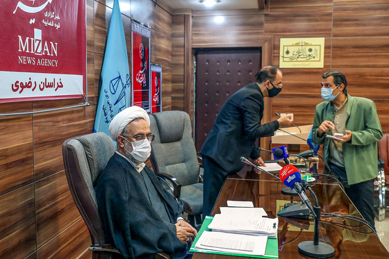 نشست خبری رییس محاکم عمومی و انقلاب مشهد‎ 