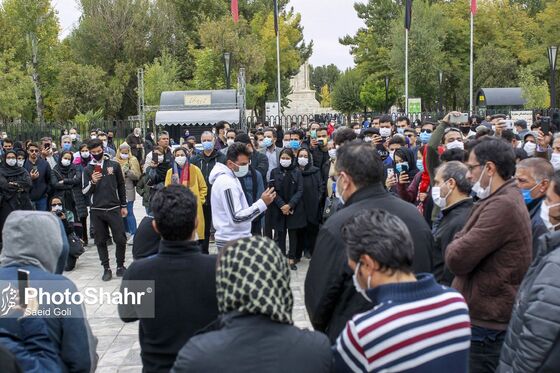 آرامگاه فردوسی در انتظار پیکر استاد شجریان