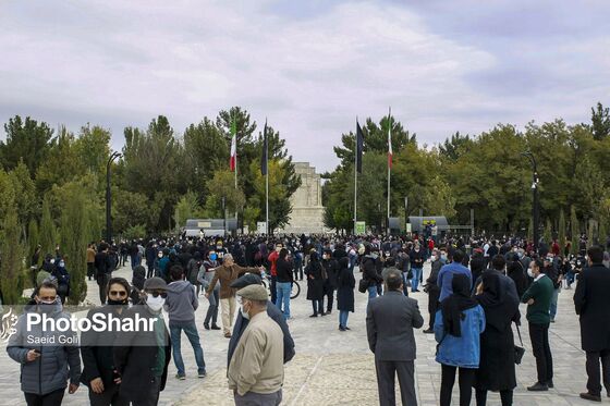 آرامگاه فردوسی در انتظار پیکر استاد شجریان