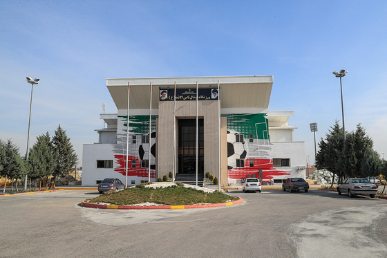 بازسازی ورزشگاه ثامن الائمه (ع)