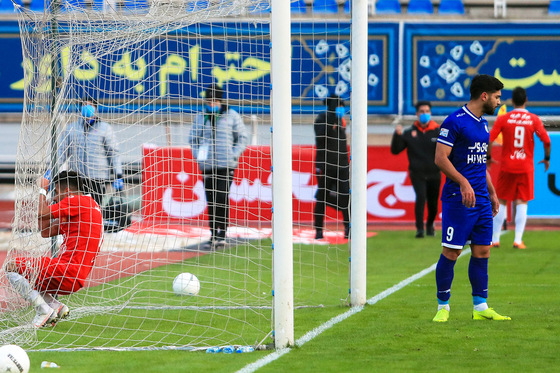 لیگ برتر فوتبال/ مسابقه شهر خودرو مشهد و استقلال تهران