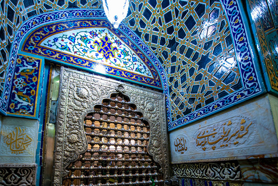 روضه منوره و ضریح مطهر امام رضا (علیه السلام)