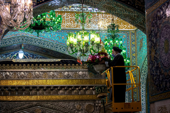 روضه منوره و ضریح مطهر امام رضا (علیه السلام)