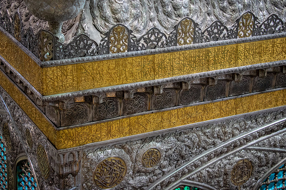 روضه منوره و ضریح مطهر امام رضا (علیه السلام)