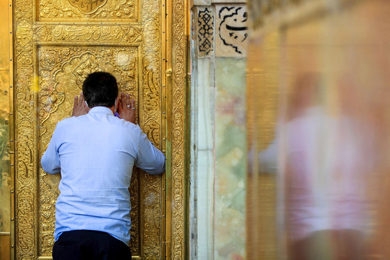 مراسم تحویل سال 1400 در حرم مطهر امام رضا (ع)