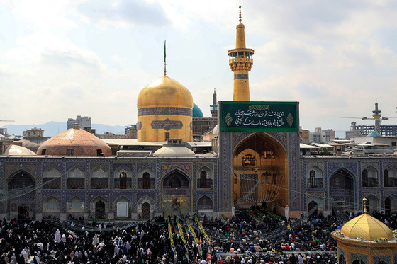 مراسم تحویل سال 1400 در حرم مطهر امام رضا (ع)