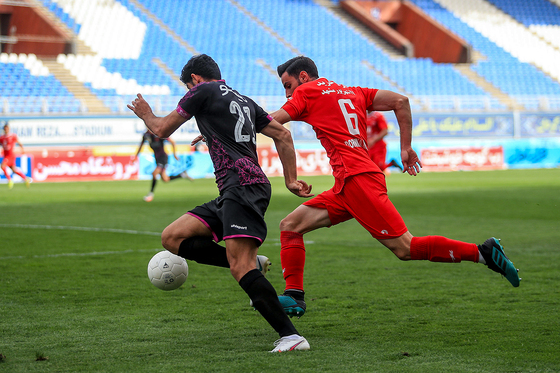 لیگ برتر فوتبال/ مسابقه پدیده مشهد و پرسپولیس تهران