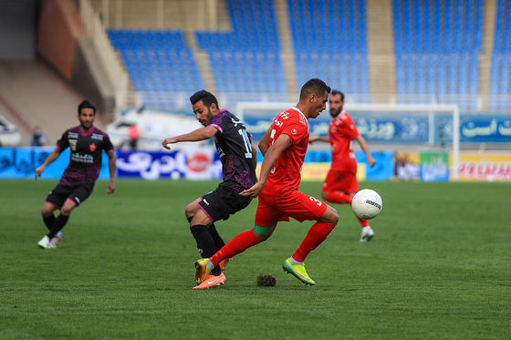 لیگ برتر فوتبال/ مسابقه پدیده مشهد و پرسپولیس تهران