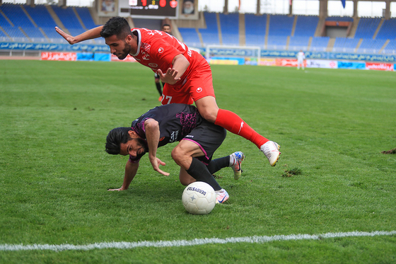 لیگ برتر فوتبال/ مسابقه پدیده مشهد و پرسپولیس تهران