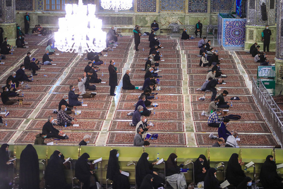 مراسم احیاء شب 21 ماه مبارک رمضان در حرم مطهر رضوی